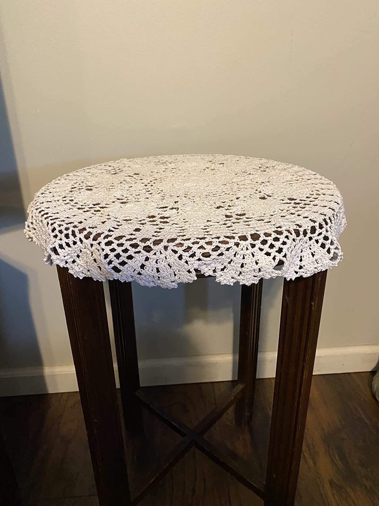 Damanni White Cotton Handmade Crochet Lace Tablecloth Doilies Table Overlay,Round,16 Inch,2PCS