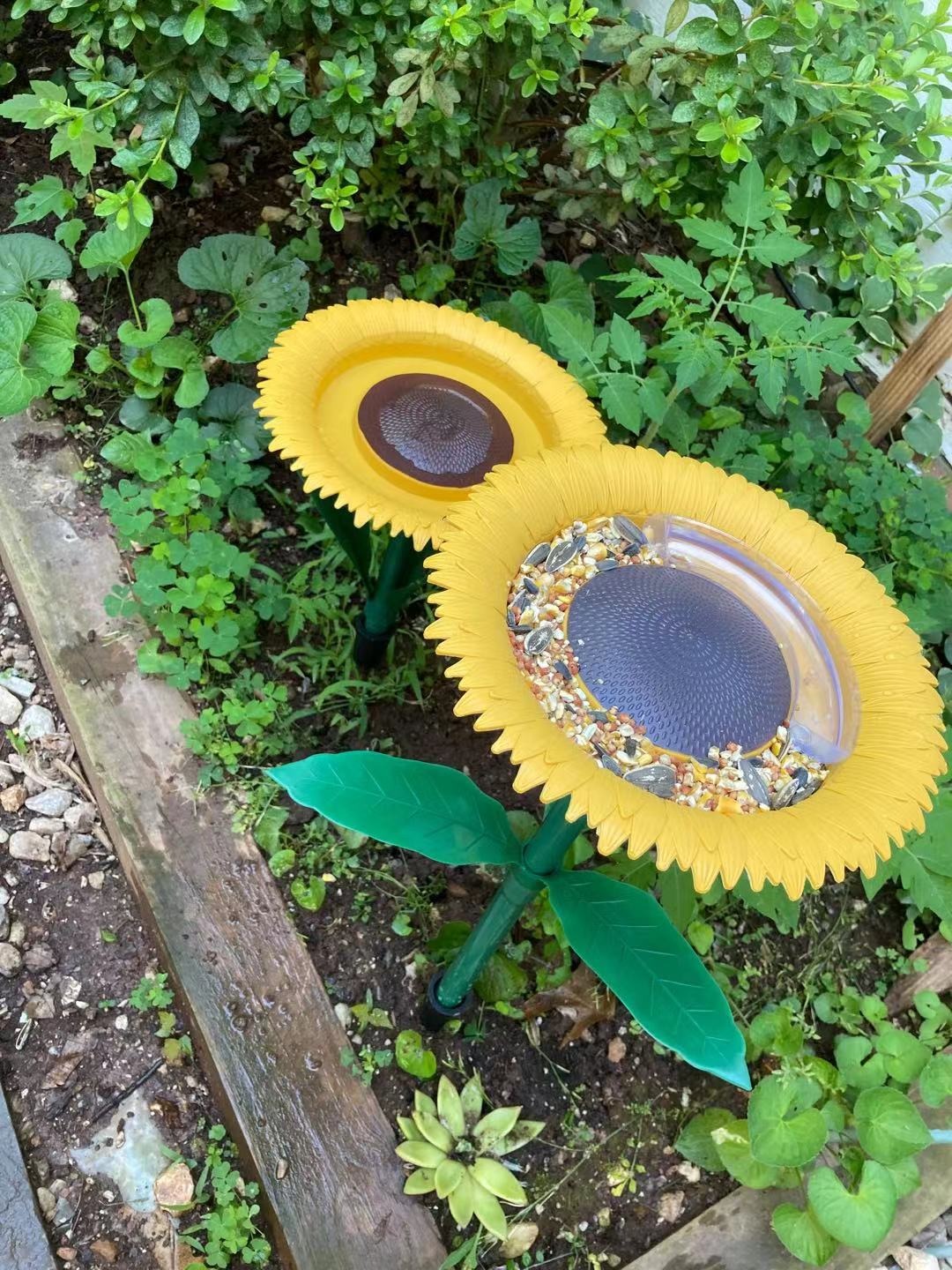 New Original Sunflower Bird Feeder Outdoor - Flower Shape Bird Feeding Tray | Garden Decor Stake